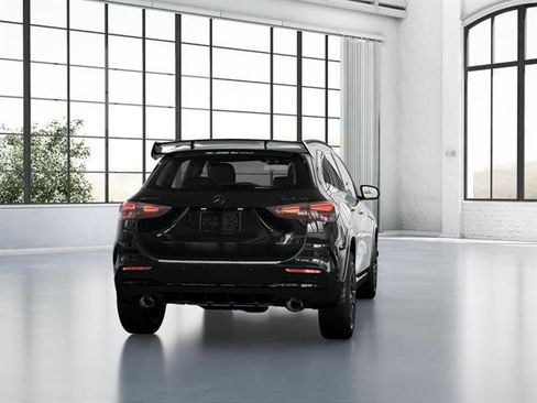 New 2026 Mercedes-Benz GLA 35 AMG 4MATIC image 23