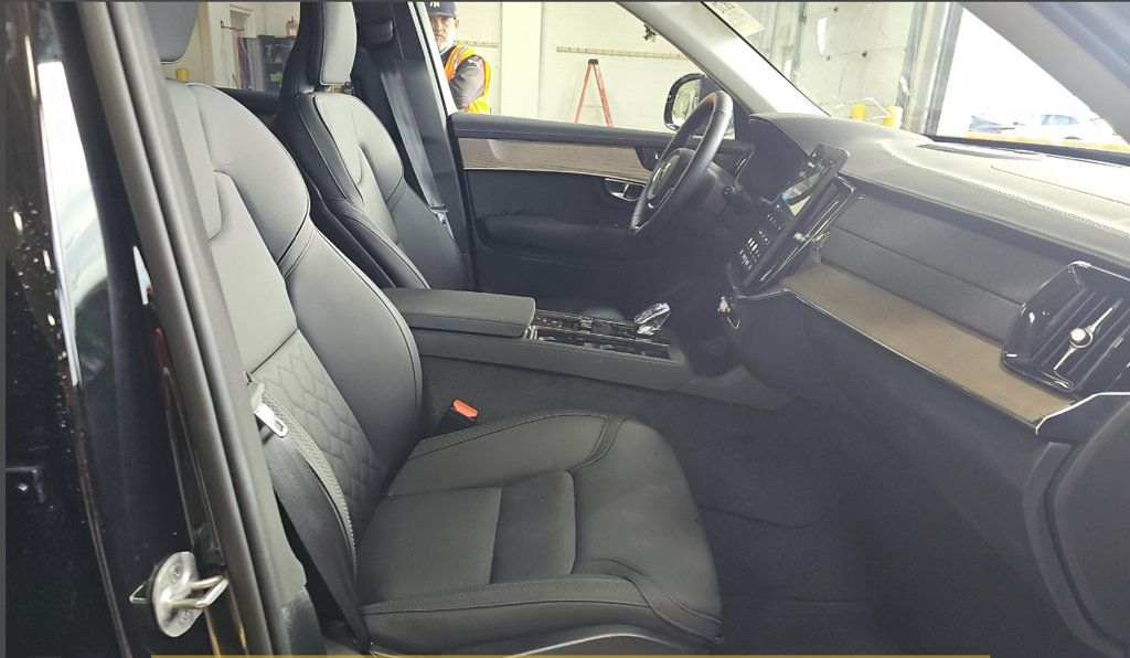 Used 2026 Volvo XC90 B6 Plus AWD/4WD image 8