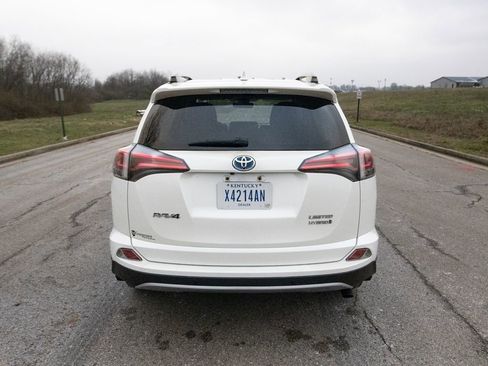 Used 2018 Toyota RAV4 Limited w/ Carpet Mat Package image 36