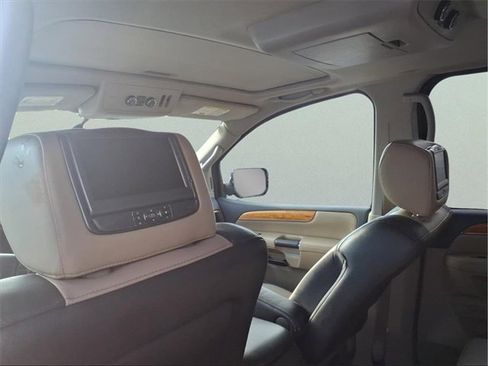 Used 2014 Nissan Armada Platinum w/ Platinum Reserve Package image 9