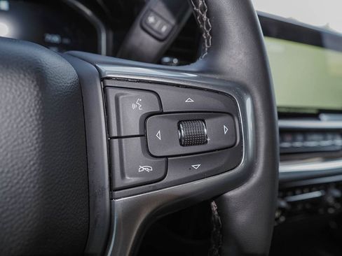 Used 2023 Chevrolet Silverado 1500 LT AWD/4WD image 30