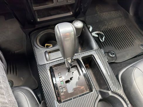 Used 2021 Toyota 4Runner Venture w/ Moonroof Package AWD/4WD image 22