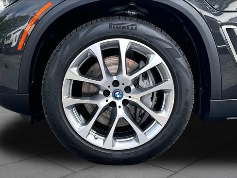 Certified 2023 BMW X5 xDrive45e w/ Executive Package AWD/4WD image 11
