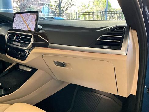 Used 2022 BMW X3 sDrive30i w/ Premium Package image 18