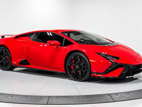 Used 2023 Lamborghini Huracan Tecnica RWD image 40