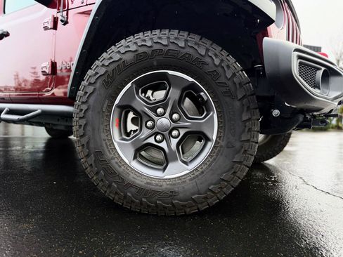 Used 2021 Jeep Gladiator Rubicon image 8