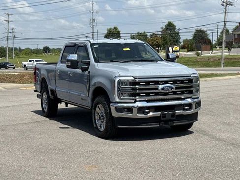 Certified 2024 Ford F250 Lariat w/ Lariat Ultimate Package AWD/4WD image 3