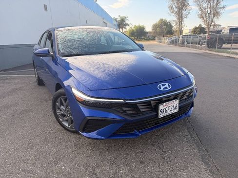 Used 2024 Hyundai Elantra SEL FWD image 4