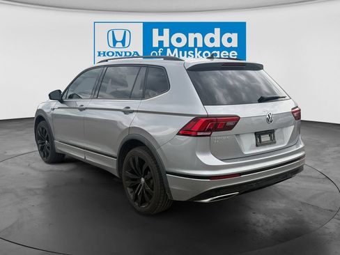Used 2023 Volkswagen Tiguan SE w/ Panoramic Sunroof Package AWD/4WD image 8