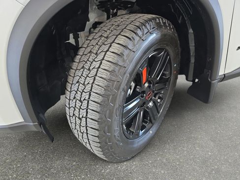 New 2026 Nissan Rogue SV AWD/4WD image 31