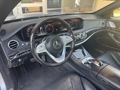 Used 2018 Mercedes-Benz S 560 4MATIC Sedan image 23