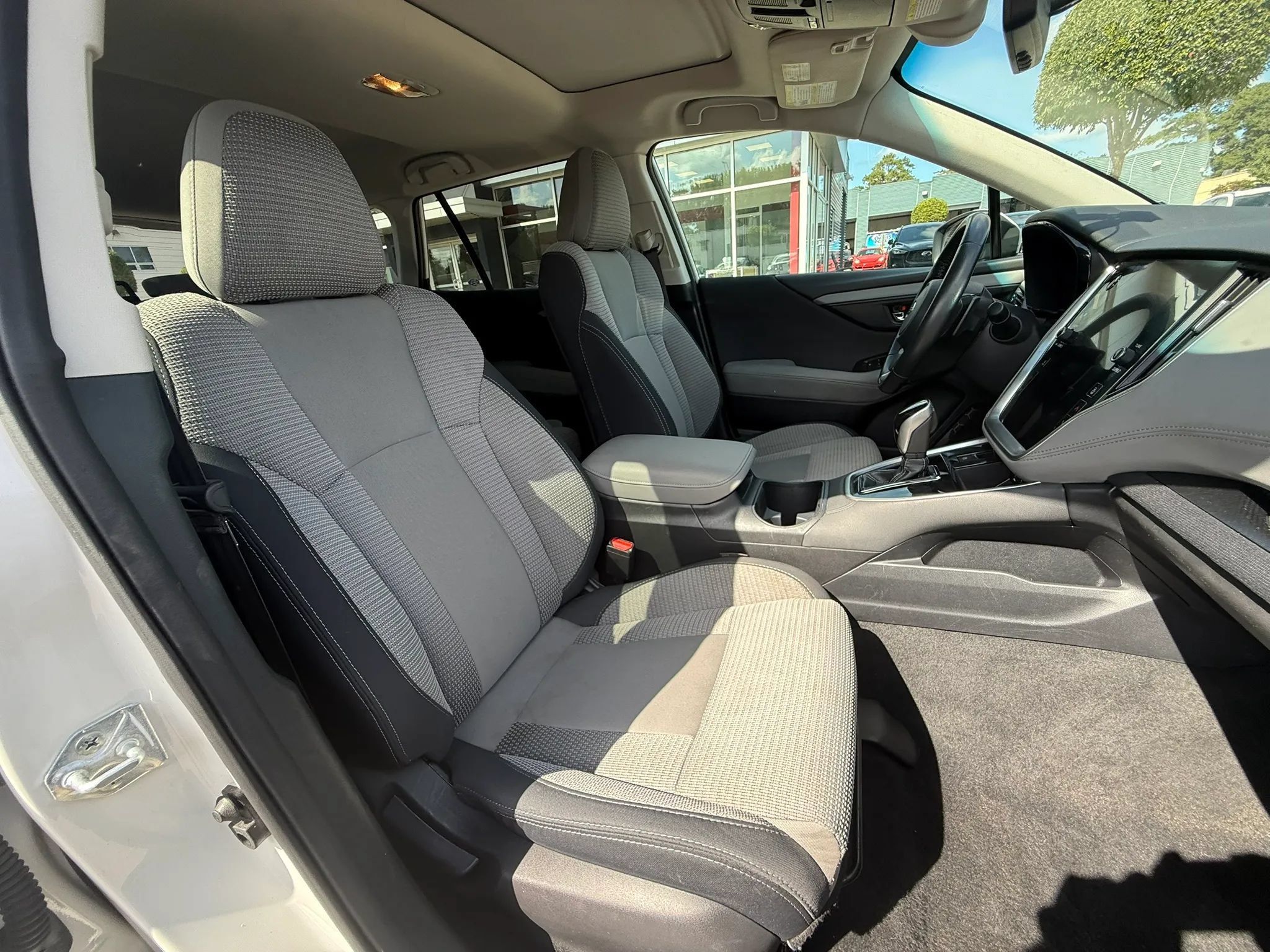 Used 2022 Subaru Outback Premium AWD/4WD image 16