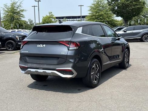Used 2023 Kia Sportage LX AWD/4WD image 2