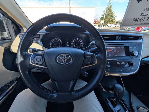 Used 2014 Toyota Avalon XLE Premium image 10