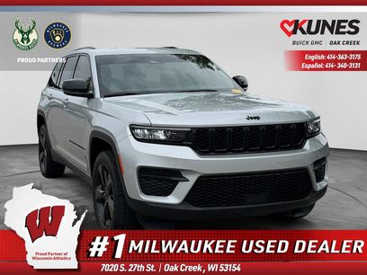 Used 2023 Jeep Grand Cherokee Altitude