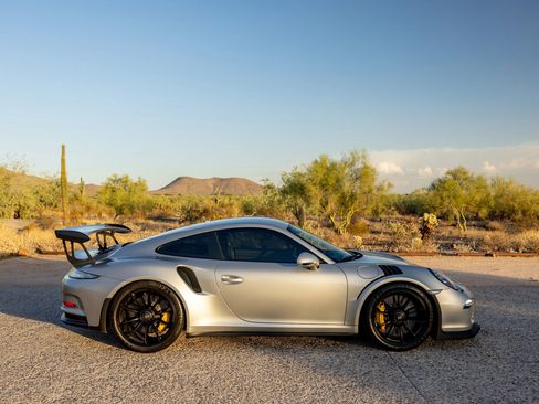 Used 2016 Porsche 911 GT3 RS image 34