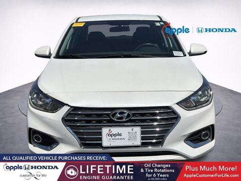 Used 2021 Hyundai Accent SEL FWD image 2