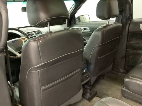 Used 2015 Ford Explorer Sport image 9