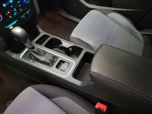 Used 2017 Ford Escape SE FWD image 26