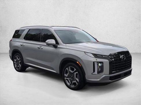 Certified 2024 Hyundai Palisade SEL w/ Premium Package FWD image 3