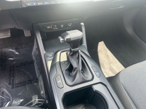 Used 2025 Kia K4 FWD image 40