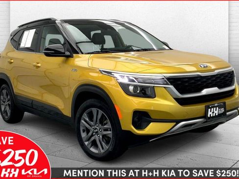 Used 2021 Kia Seltos S AWD/4WD image 1