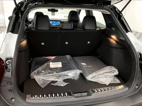 New 2026 Nissan Kicks SR w/ SR Premium Package AWD/4WD image 40