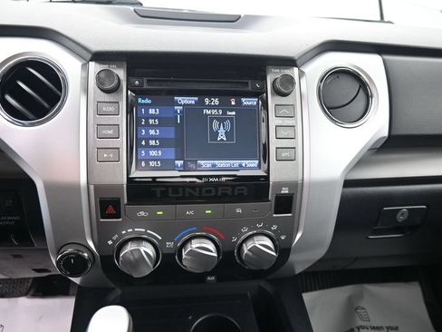 Used 2019 Toyota Tundra SR5 w/ Convenience Package AWD/4WD image 20