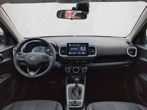New 2026 Hyundai Venue SEL image 18
