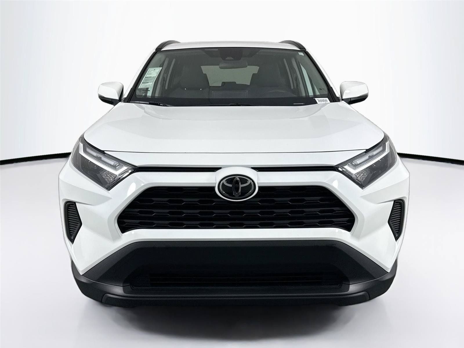 Certified 2025 Toyota RAV4 XLE FWD image 8