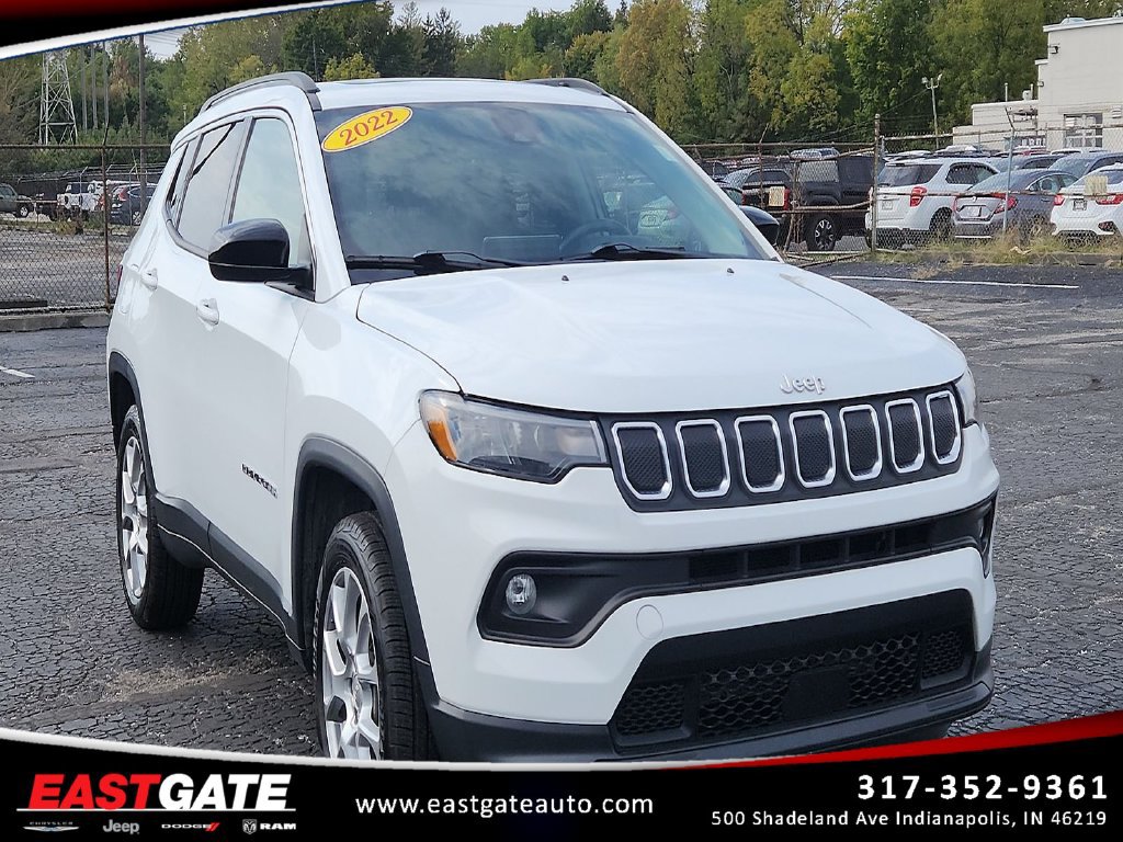 Used 2022 Jeep Compass Latitude w/ Sun and Sound Group AWD/4WD image 1