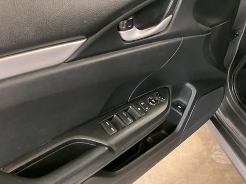 Used 2021 Honda Civic Sport image 10