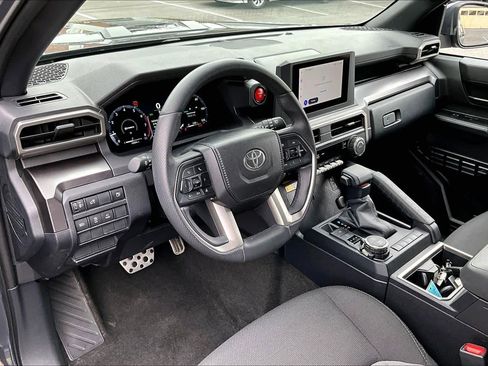 Certified 2025 Toyota 4Runner TRD Sport image 17