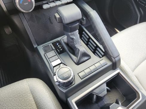 Used 2025 Toyota 4Runner SR5 AWD/4WD image 19