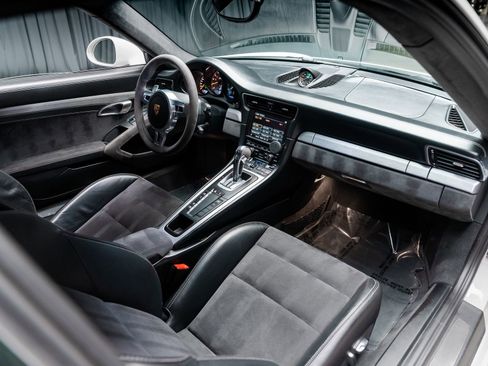Used 2015 Porsche 911 GT3 image 68