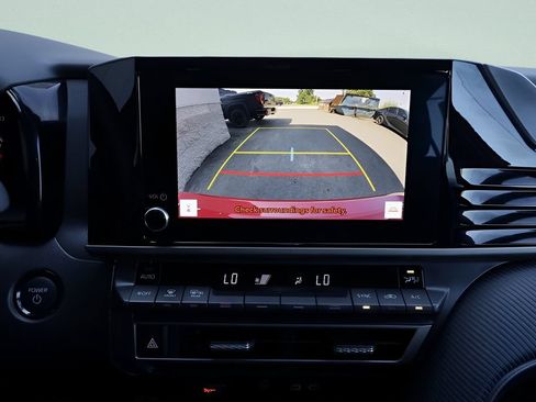Used 2025 Toyota Camry SE FWD image 36