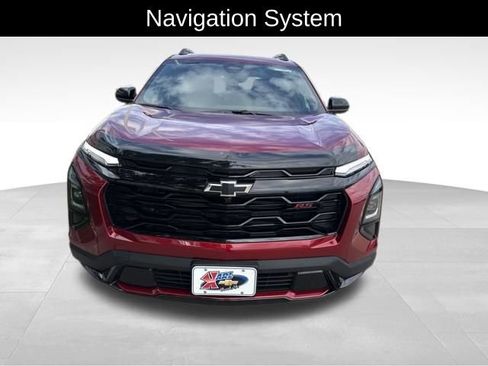 Used 2025 Chevrolet Equinox RS w/ Convenience Package III AWD/4WD image 2