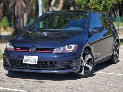 Used 2017 Volkswagen GTI Autobahn image 25