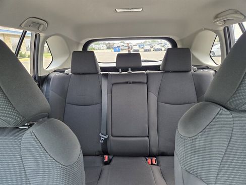 Used 2021 Toyota RAV4 LE AWD/4WD image 22