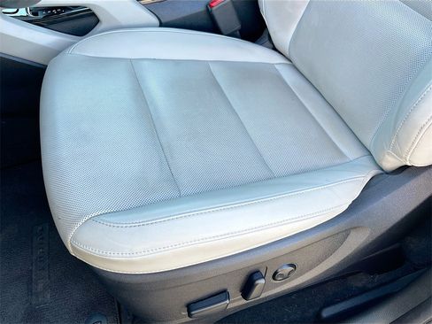 Used 2022 Kia Telluride S image 19