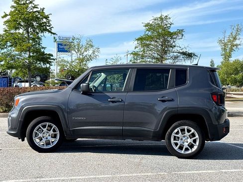 Used 2023 Jeep Renegade Latitude AWD/4WD image 24