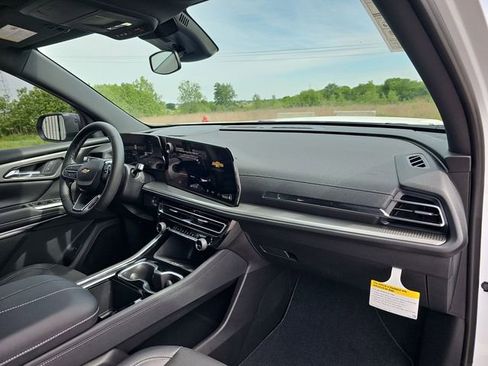 New 2026 Chevrolet Traverse LT FWD image 29