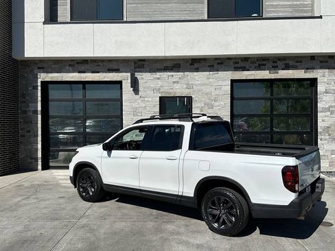 Used 2021 Honda Ridgeline Sport image 6