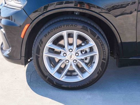 Used 2024 Dodge Durango GT RWD image 10