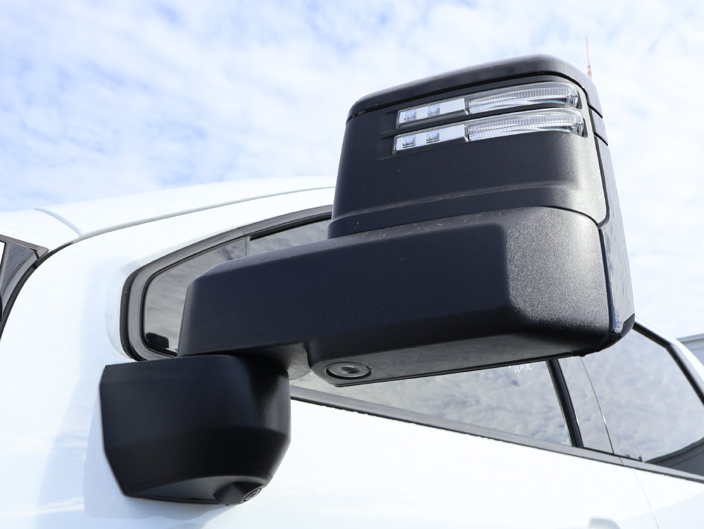 Used 2024 GMC Sierra 2500 AT4X AWD/4WD image 12