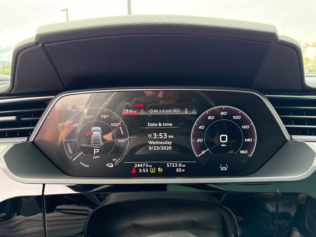 Used 2024 Audi Q8 e-tron Premium Plus w/ Premium Plus Package AWD/4WD image 15