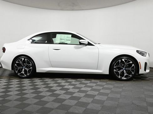 Used 2025 BMW 230i xDrive Coupe w/ Convenience Package image 8