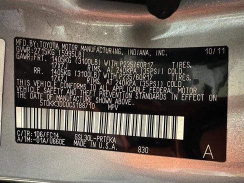 Used 2012 Toyota Sienna LE FWD image 39