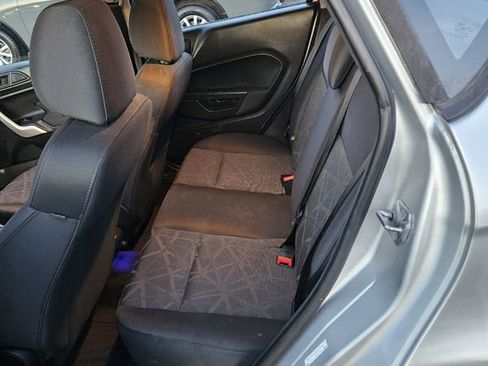 Used 2012 Ford Fiesta SE image 17