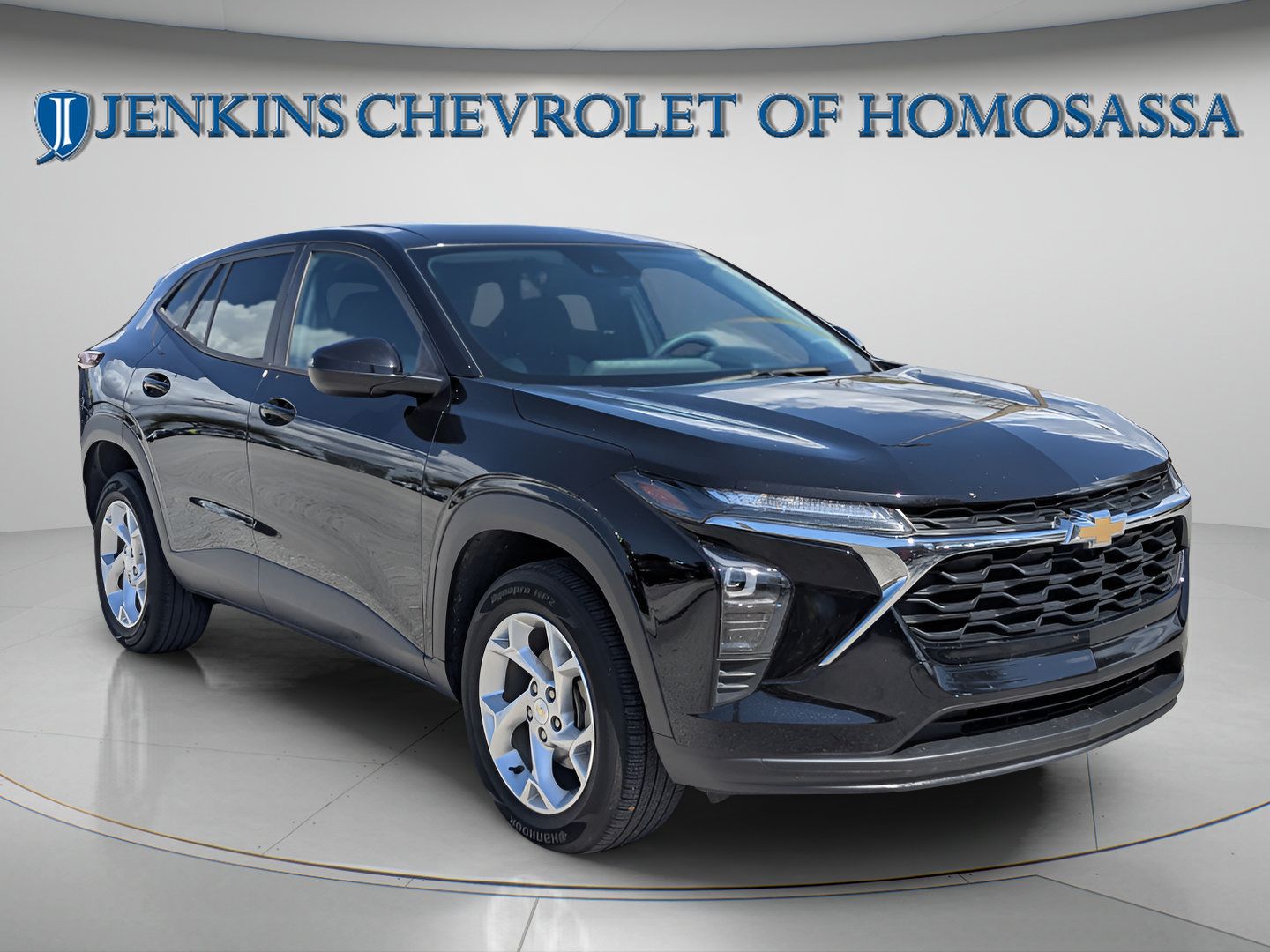 Used 2024 Chevrolet Trax LS w/ LS Convenience Package FWD image 1